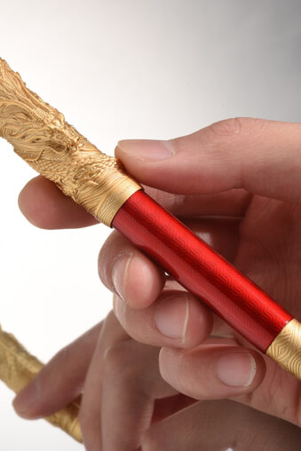 Hongdian A24 Fountain Pen Fine Nib, Golden Dragon Stereoscopic Carving Cap Office Pen